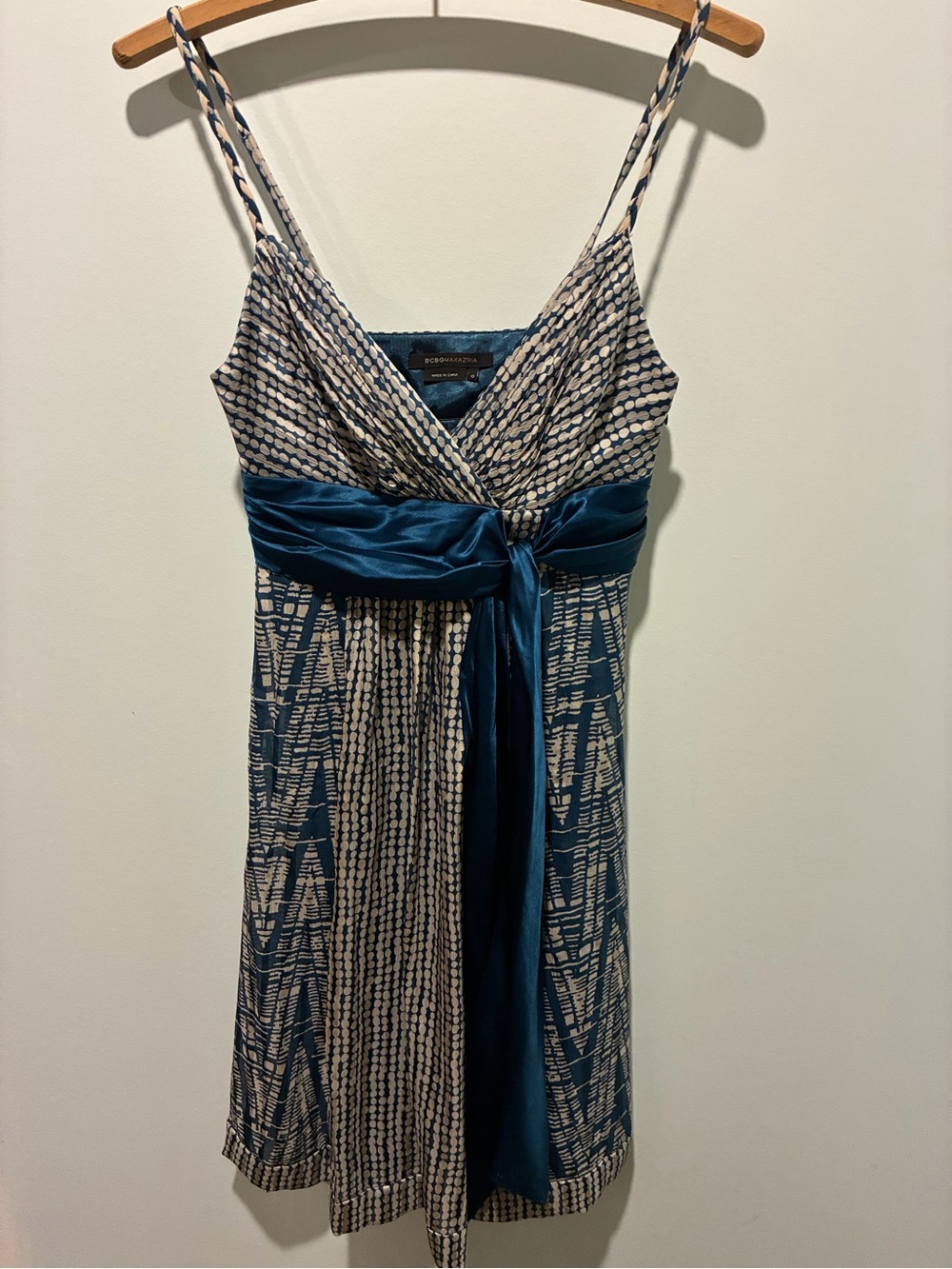 BCBGMaxAzria Silk Teal and Ivory Patterned Mini Dress Size 0 New With Tags
